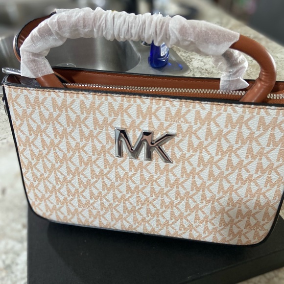 Michael Kors Tan and Cream Monogram Bag w paperwork - Picture 2 of 5